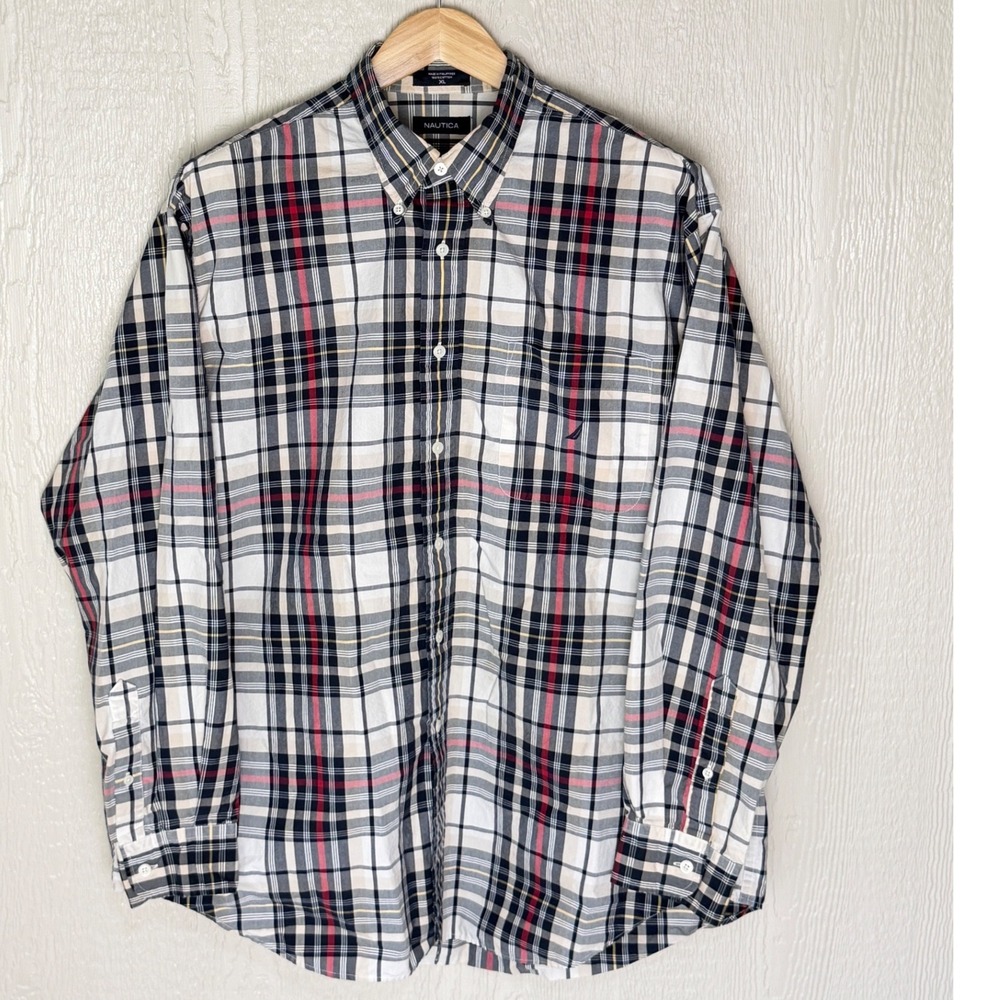 Nautica Mens XL Plaid Button Down Shirt LS Fabulous Feel Cotton Navy Red White